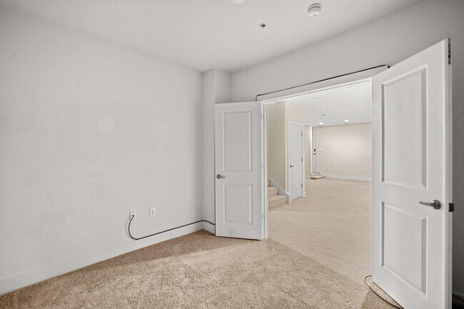 Building Photo - 9625 Milestone Way