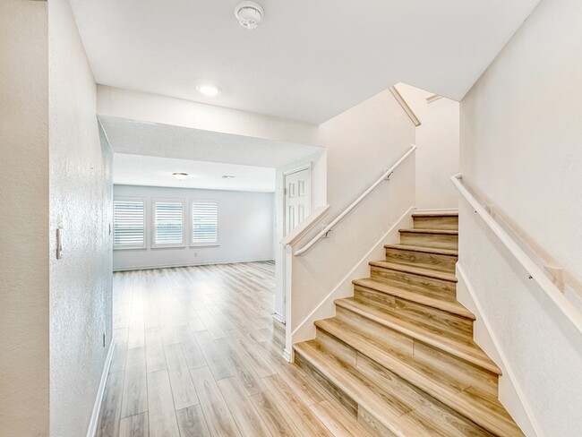 Building Photo - 3319 Taurus Sky