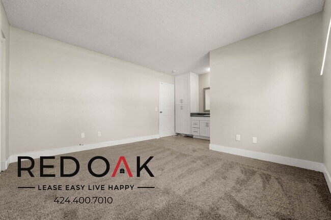 Building Photo - 13325 Heacock St