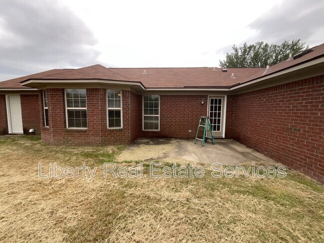 Building Photo - 215 Bridgemont Way