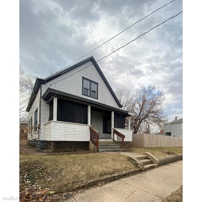 Primary Photo - 3 br, 1 bath House - 2012 West Garden Street