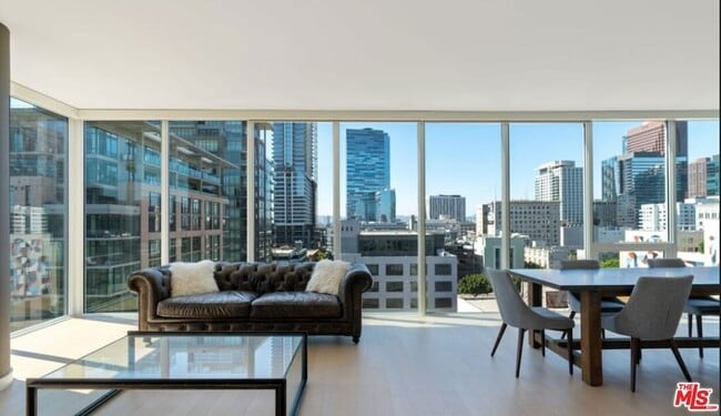 Building Photo - 1050 S Grand Ave