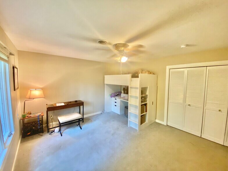 Bedroom - 307 Nottingham Rd
