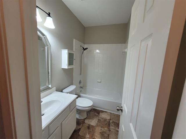 Building Photo - 9800 Meadow Rue Dr