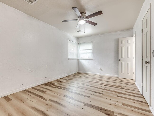 Building Photo - 225 NW 80th St