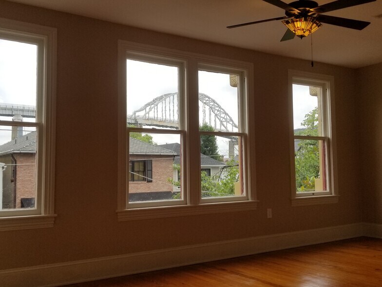 Room repainted a neutral beige - 222 Bohemia Ave