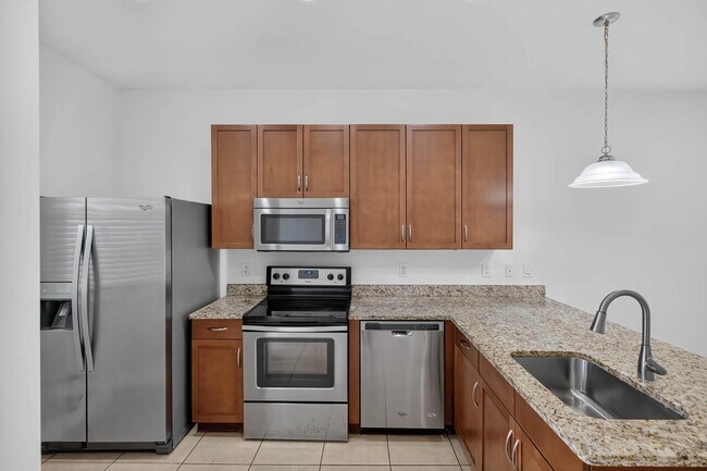 Building Photo - 7651 NW 88 Terrace