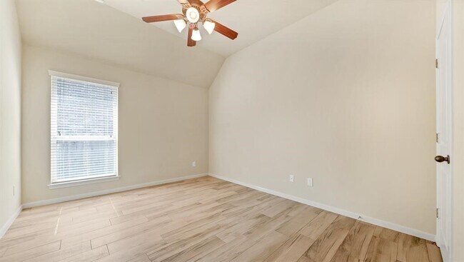 Building Photo - 5903 Falling Briar Lane