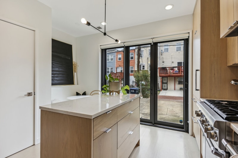 Building Photo - 1157 3rd St NE