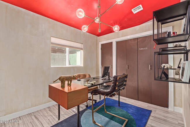 Building Photo - 8302 E Heatherbrae Ave