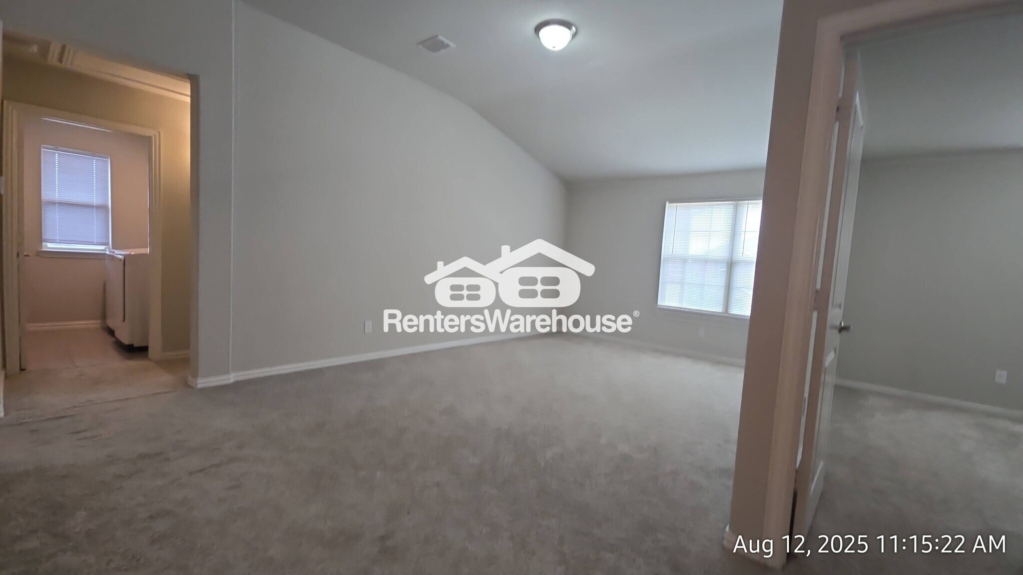 Building Photo - 2019 Tawakoni Dr