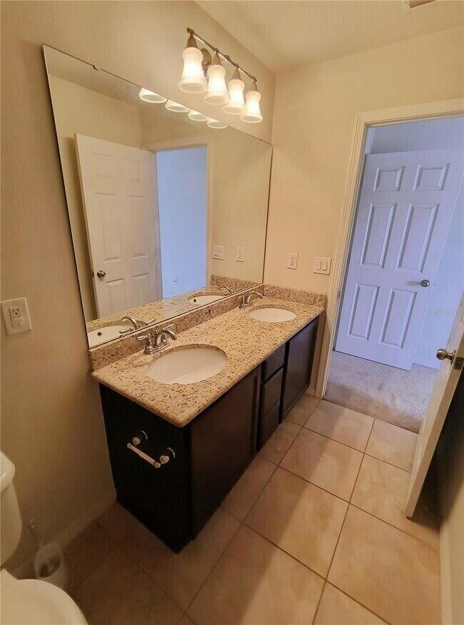 Building Photo - 4754 Chatterton Way