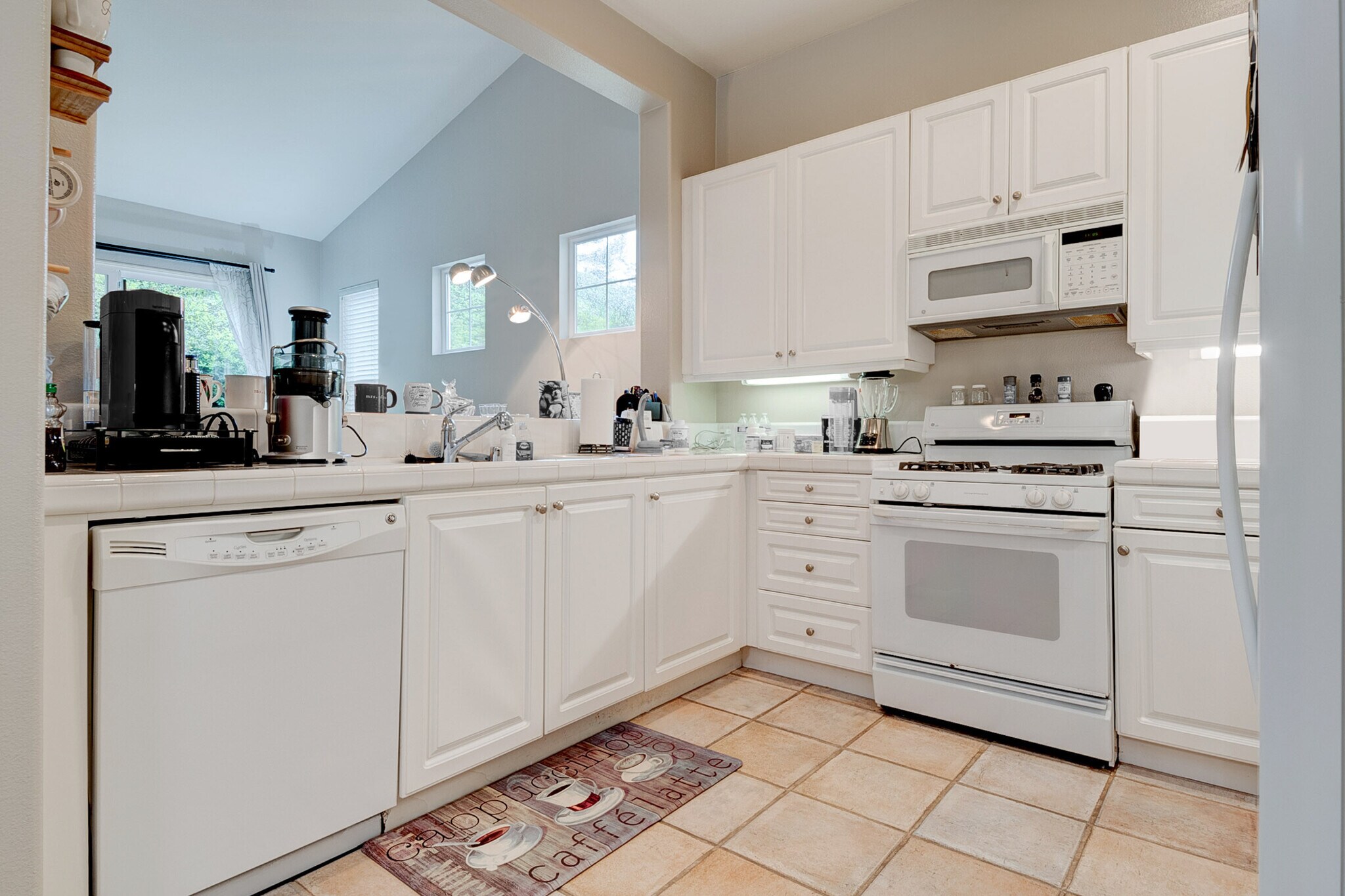 Building Photo - 14 Celano Ct