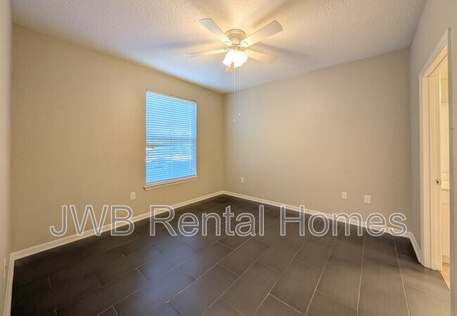Building Photo - 8539 Gate Pkwy W