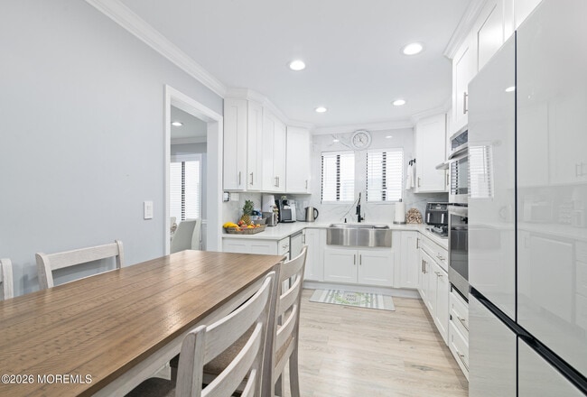 Building Photo - 70 Overlook Dr