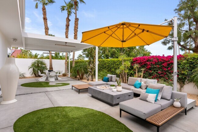 Building Photo - 48674 Vista Viejo Dr