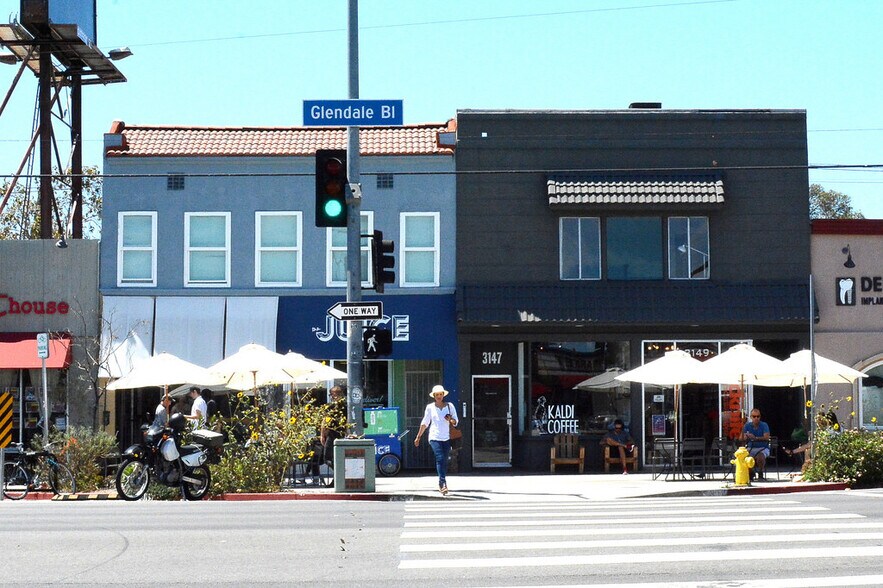 Building Photo - 3829 Glenfeliz Boulevard