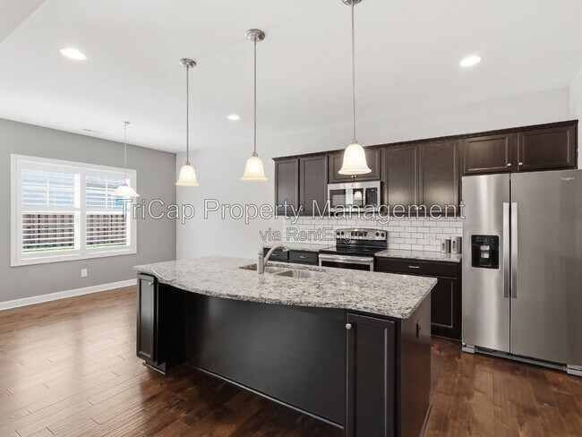Building Photo - 8029 Crookneck Dr