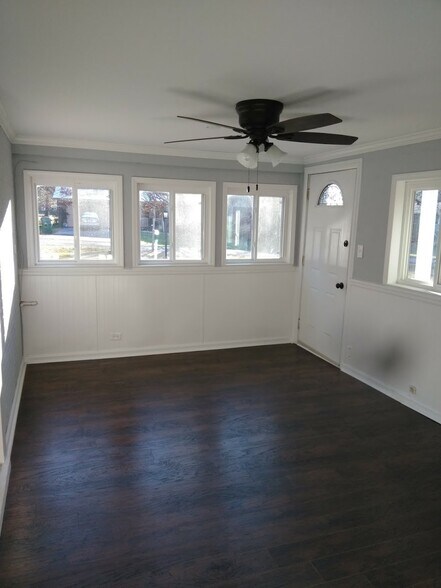 Building Photo - 1704 Bob White Dr