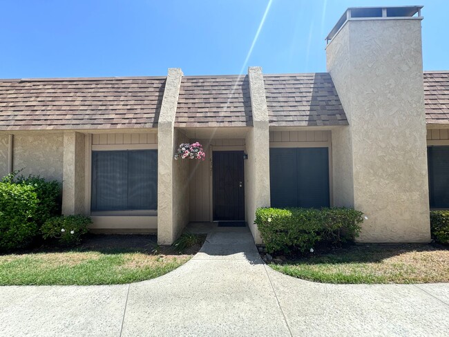 Primary Photo - 55+ Single Story Condo in Hemet - HALF OFF...