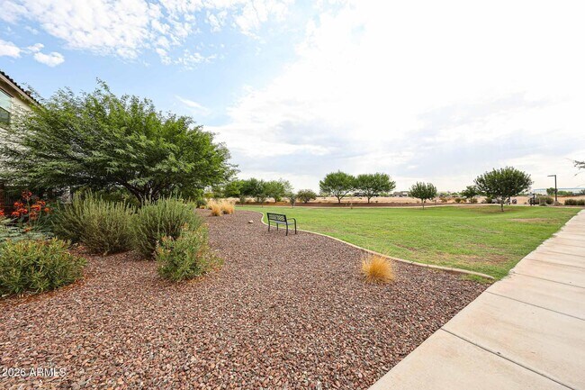 Building Photo - 14090 W Old Oak Ln