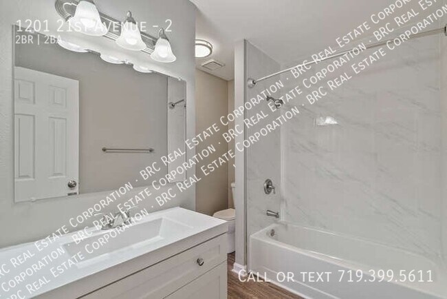 Building Photo - 1201 21st Ave