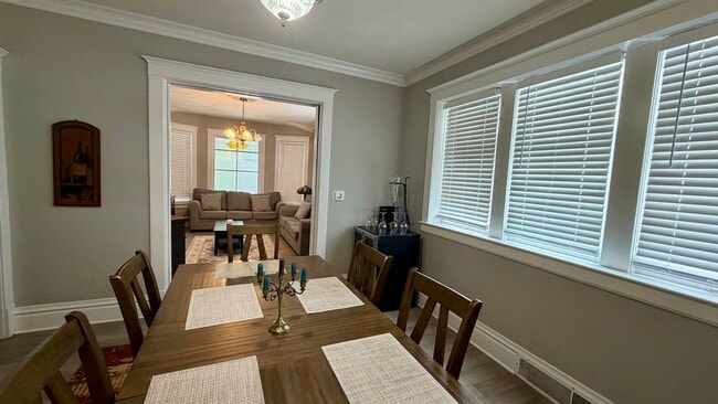 Building Photo - 500 Barrett St