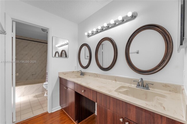 Building Photo - 6114 SW 127th Pl