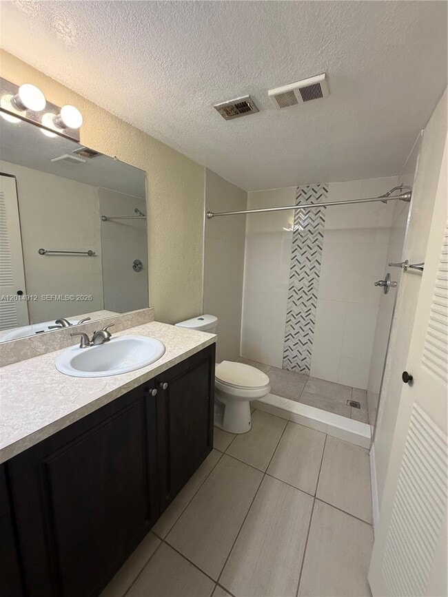 Building Photo - 12950 Vista Isles Dr