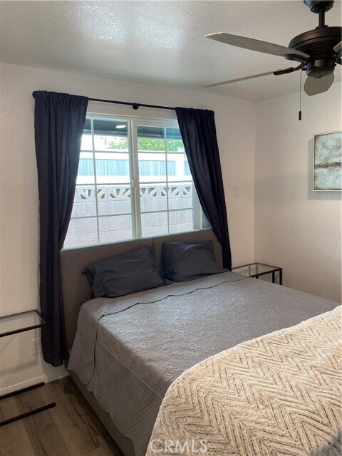 Building Photo - 723 N Quince Ave