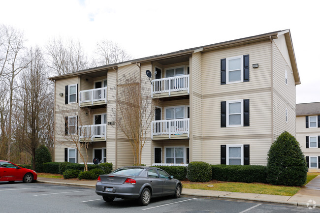 Building Photo - Pleasant View Apartments