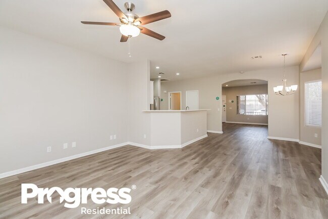 Building Photo - 763 N Surfside Dr