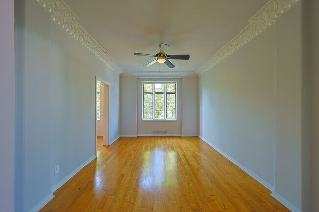Building Photo - 1314 Hayworth Ave