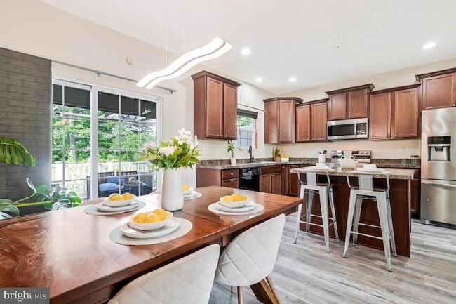 Building Photo - 11771 Sunningdale Pl