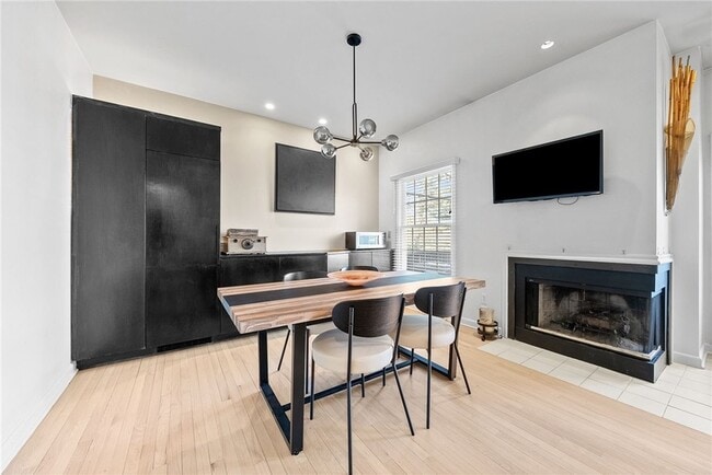 Building Photo - 302 Kingsberry Cir