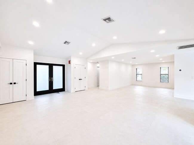 Building Photo - 4823 NW 91st Way