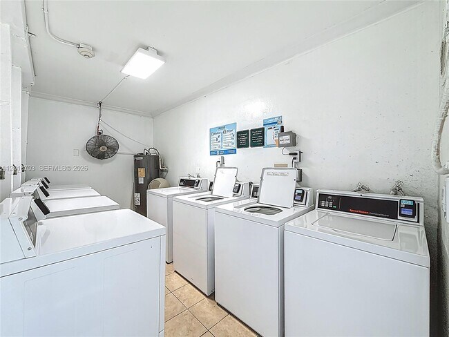 Building Photo - 2600 S Ocean Dr