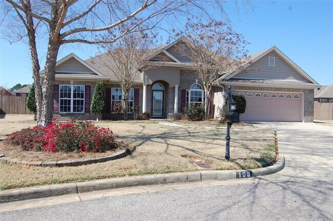 Building Photo - 108 Crenshaw Ct