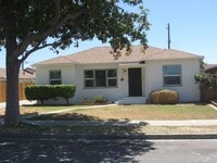 Building Photo - 412 W El Camino St