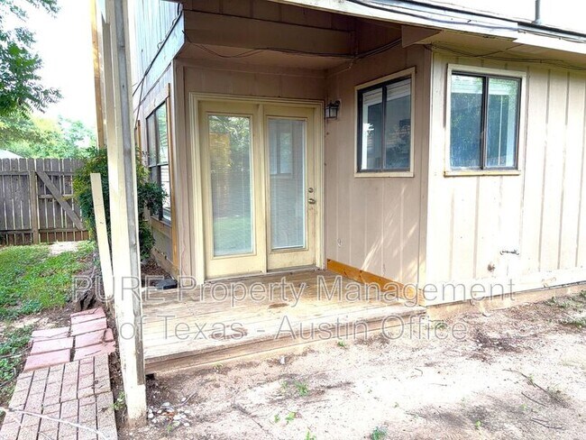 Building Photo - 14413 Tiffer Ln
