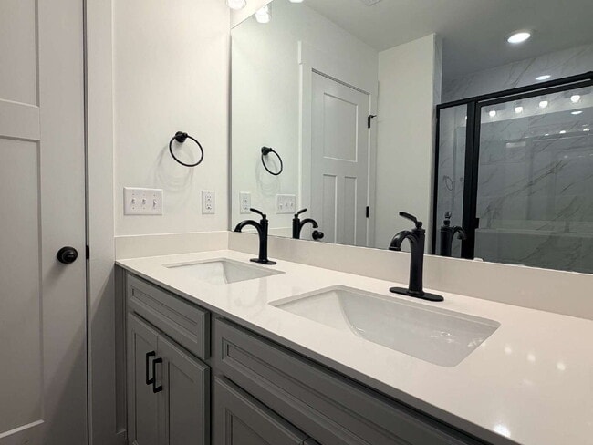Building Photo - Brand-New 3BR Townhome with Garage in Clayton Crossing