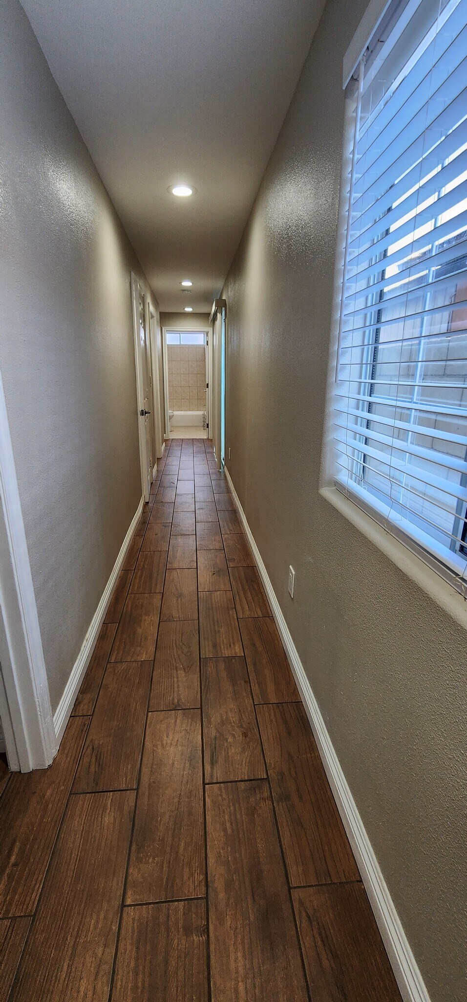 Building Photo - 10405 Anzac Ave