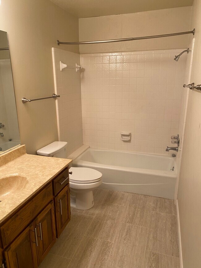 Guest Bathroom - 2310 Park Farm