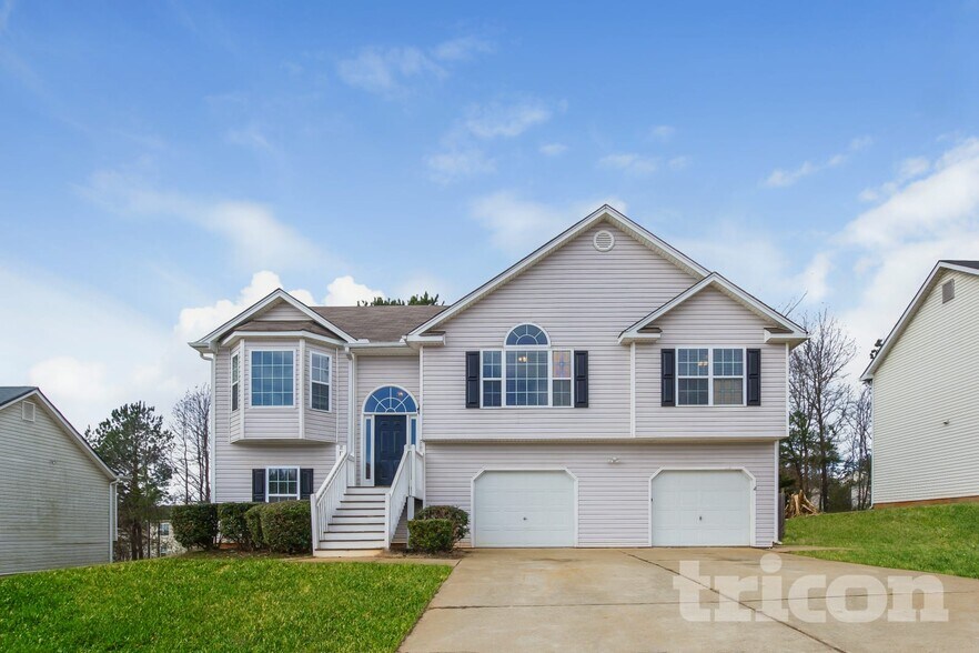 Building Photo - 6355 Queensdale Dr