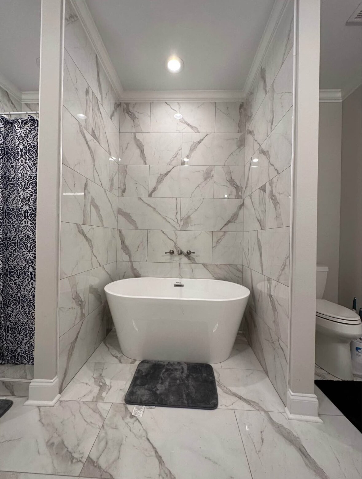 Building Photo - 2136 Saint Andrew St