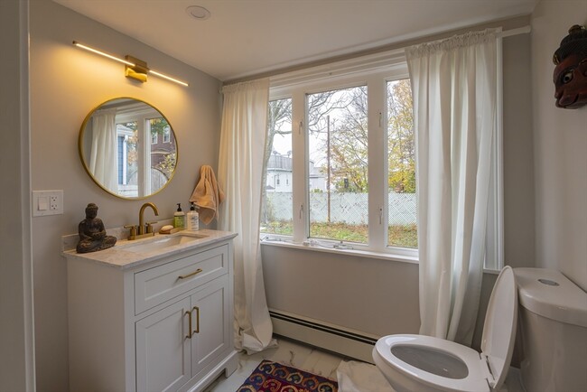 Building Photo - 36 Sargent Ave