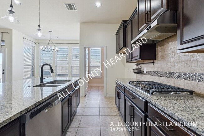 Building Photo - 1403 Zachary Ln