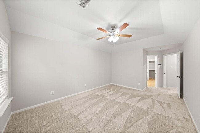 Building Photo - 10 Alderon Woods Pl