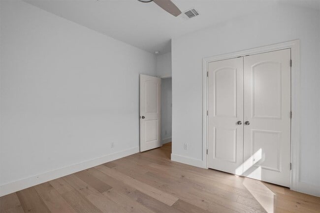 Building Photo - 5049 Veranda Ter