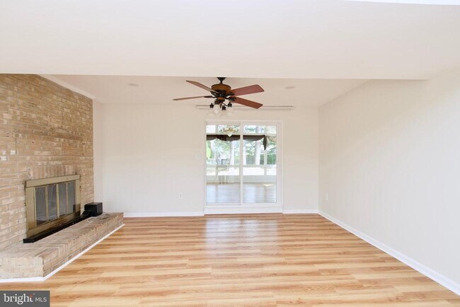 Building Photo - 10217 McKean Ct